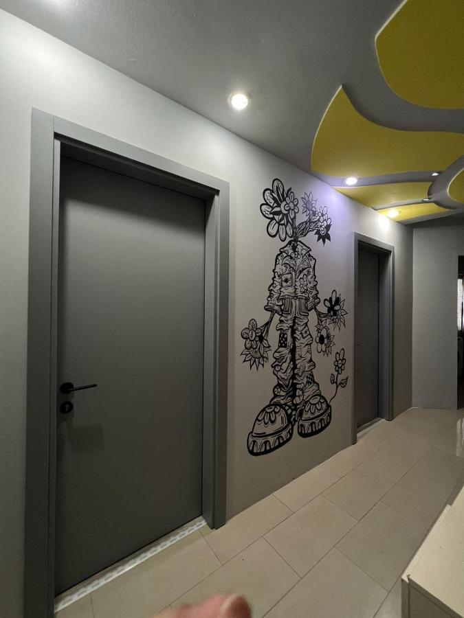 The Rooftop Hostel Шкодер Екстер'єр фото